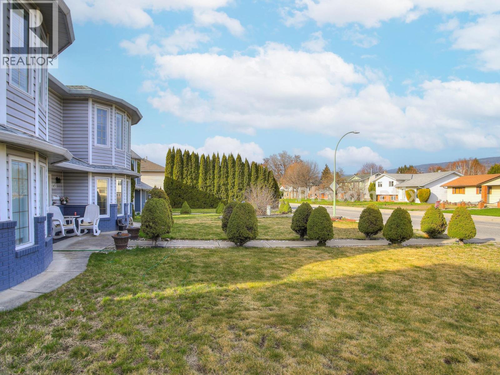 850 Hollywood Road N