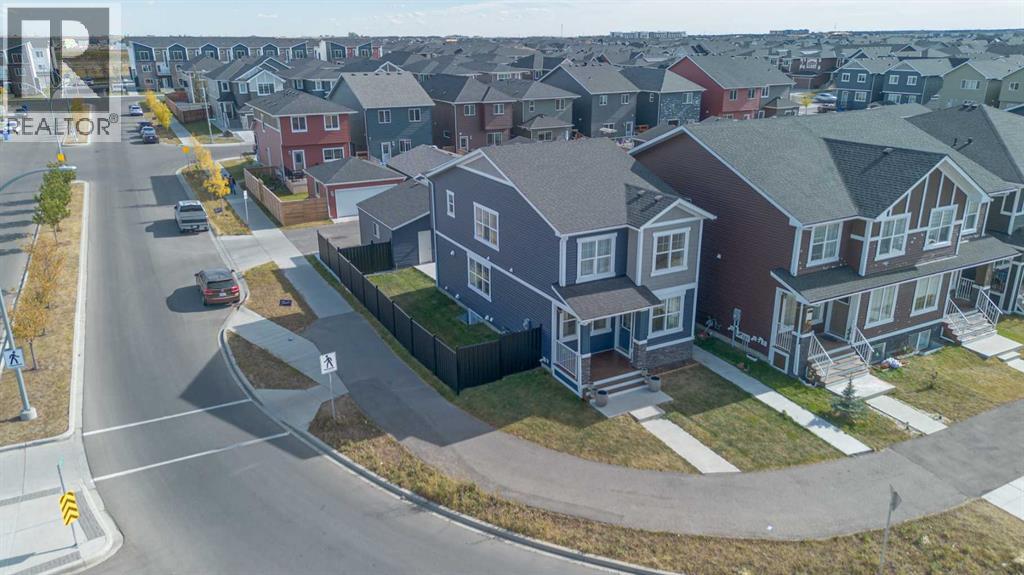 484 Redstone Boulevard NE