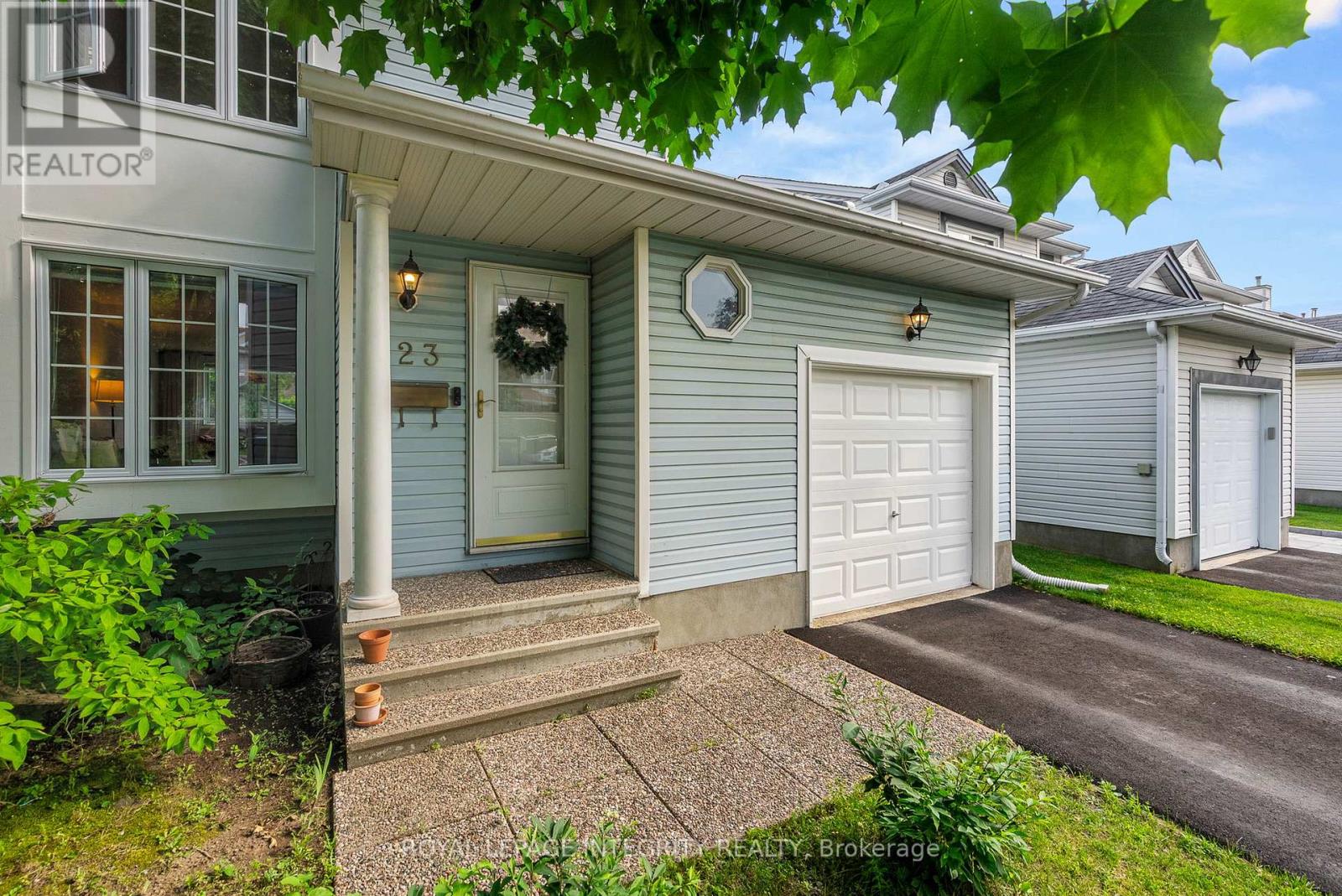 23 PEACOCK CRESCENT