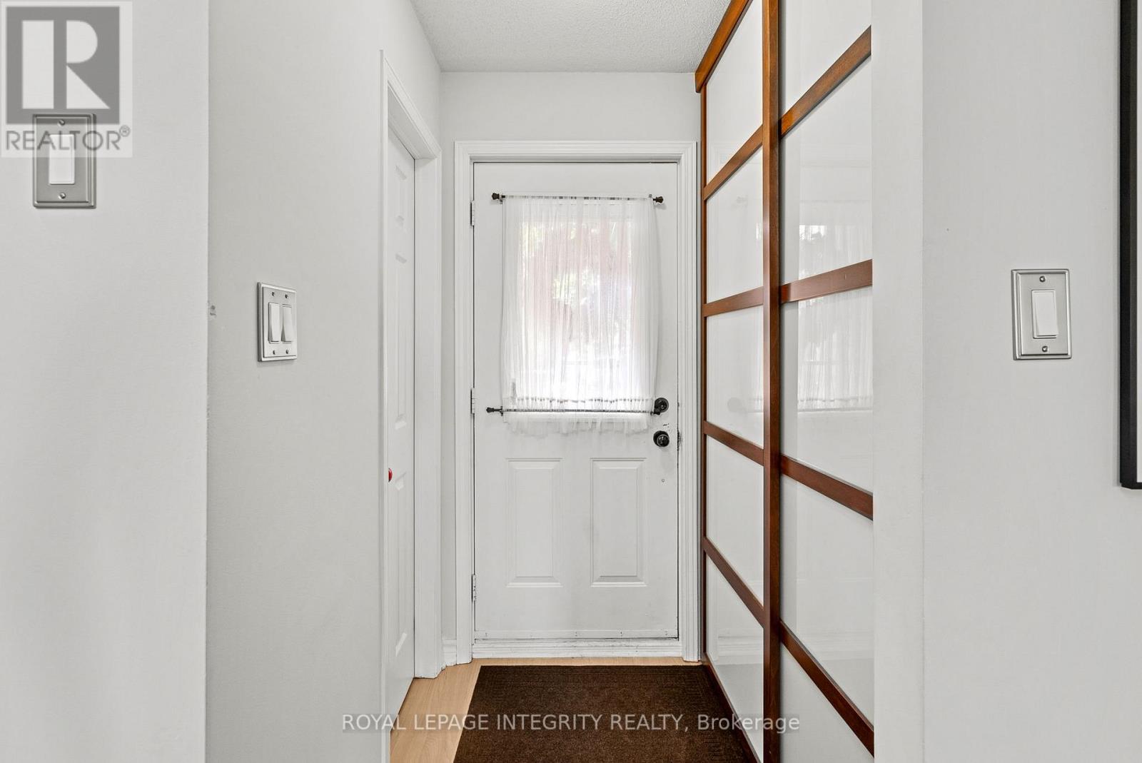 23 PEACOCK CRESCENT