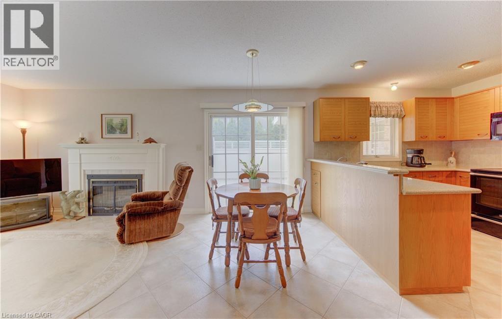 298 ROXTON Drive