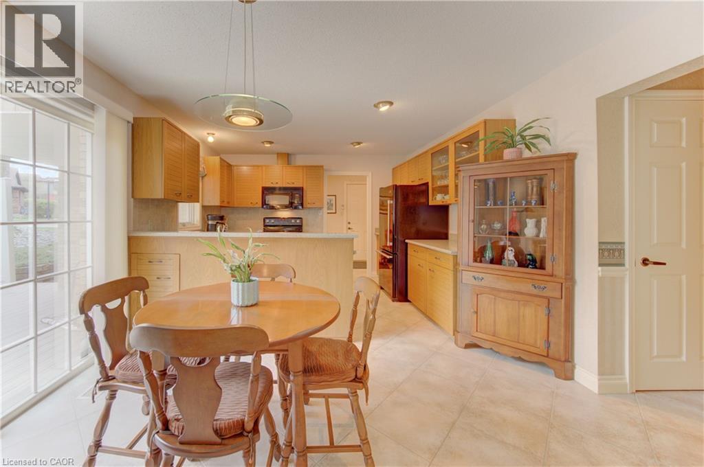 298 ROXTON Drive