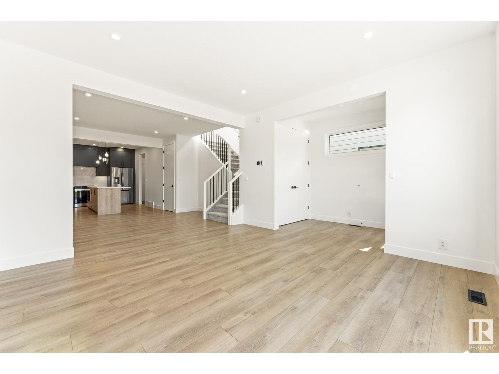 103 Newbury Ci
