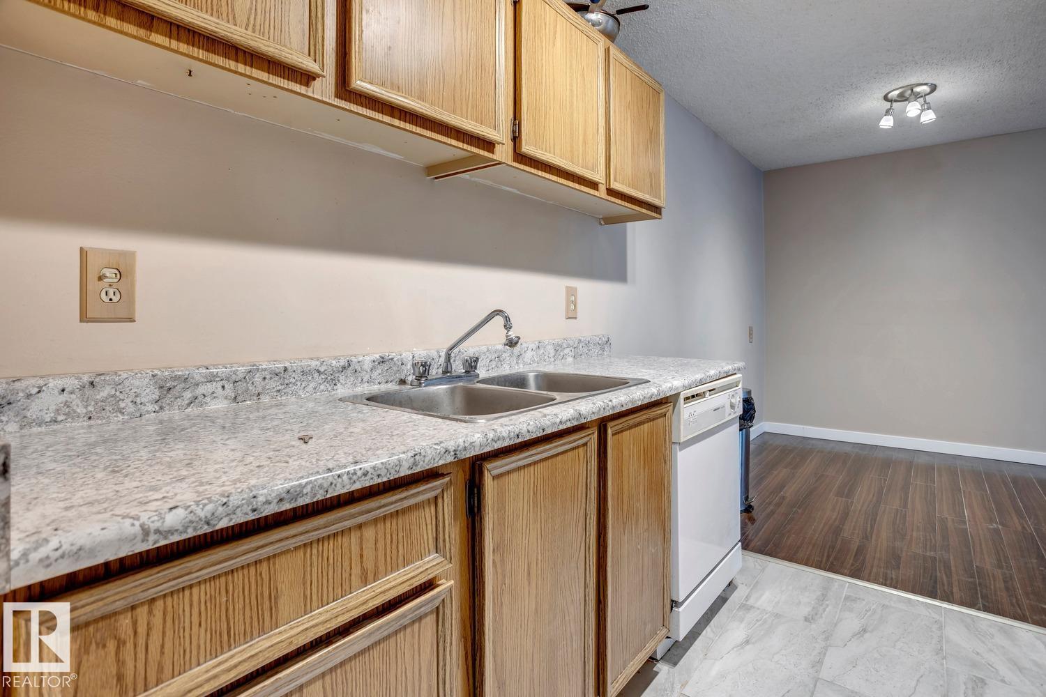 #302 11115 74 ST NW