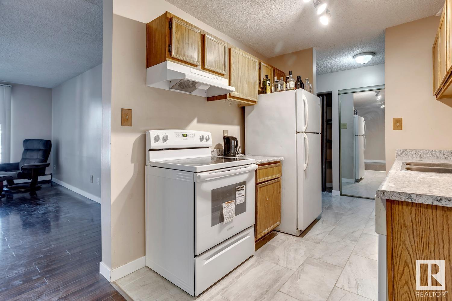 #302 11115 74 ST NW