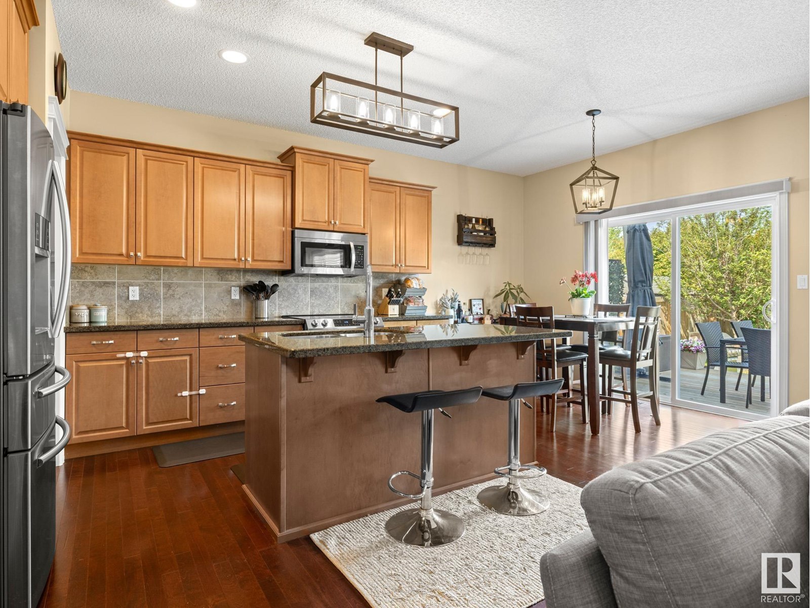 8 Bremner Crescent