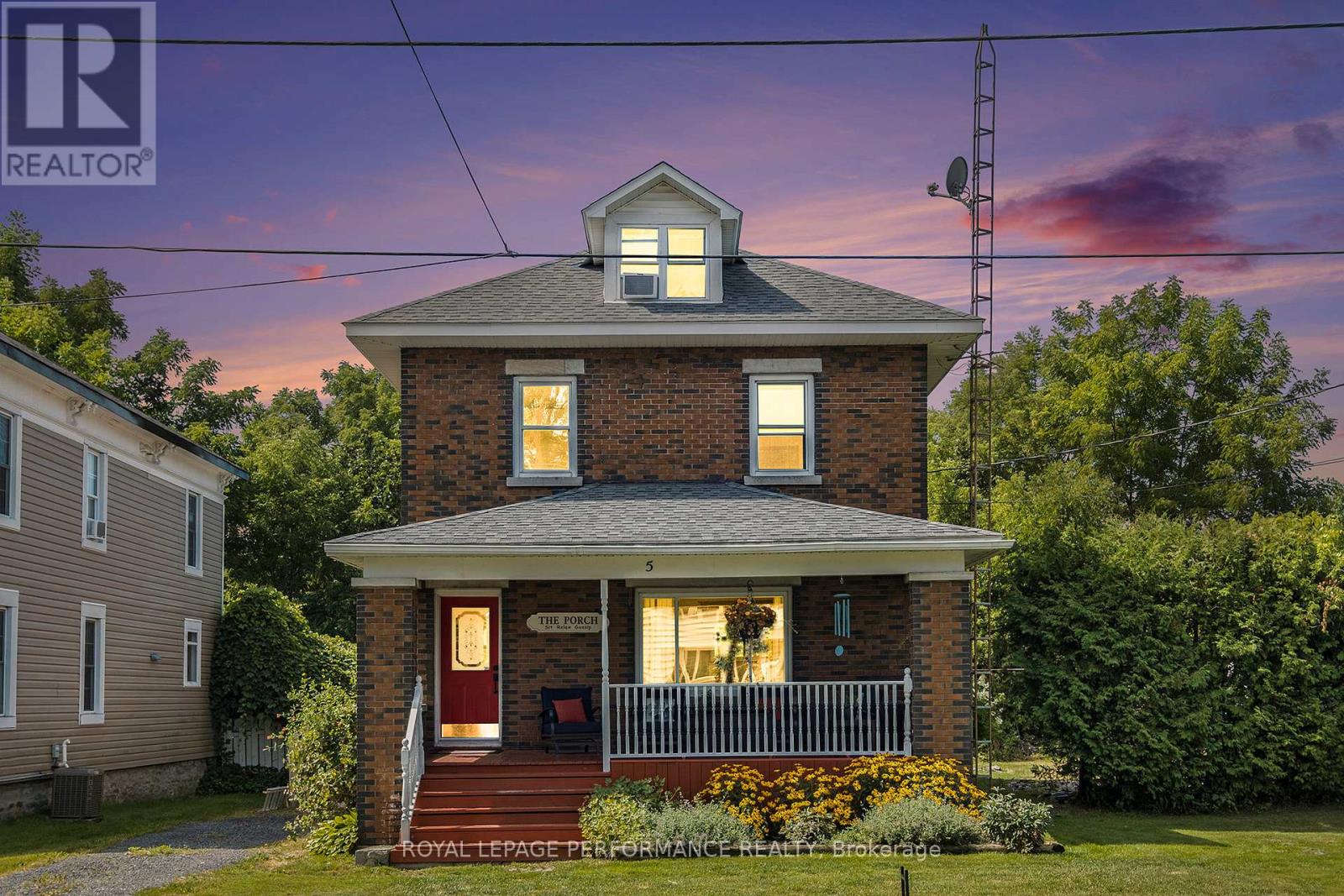5 MINTO STREET