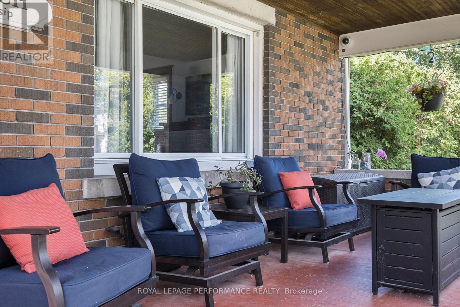 5 MINTO STREET