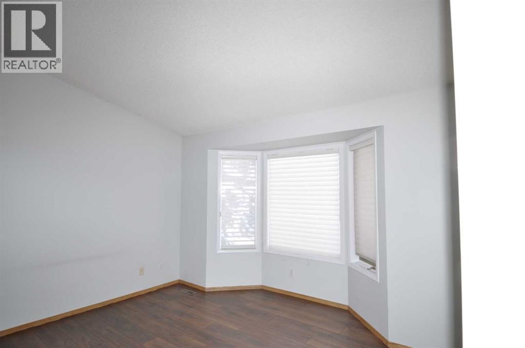 16 Edenwold Green NW