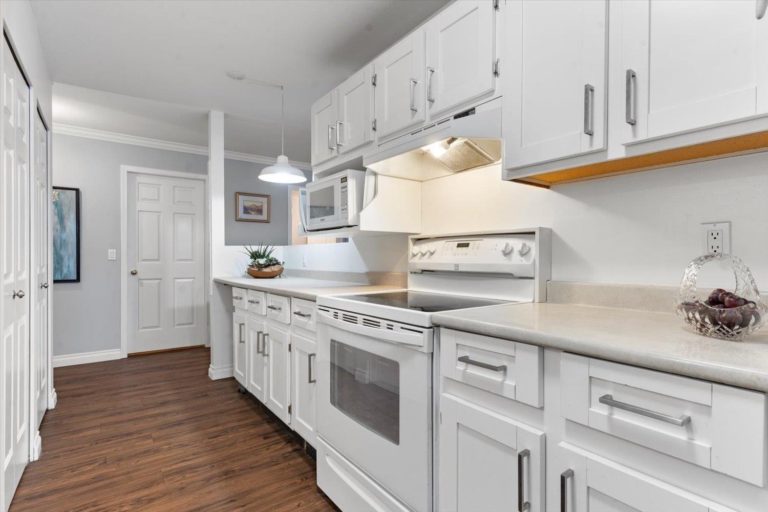 204 9175 EDWARD STREET|Chilliwack Proper West