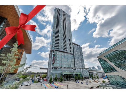 1607 13495 CENTRAL AVENUE Surrey BC V3T0K2