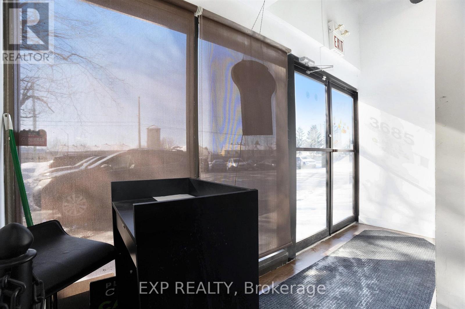 3685 RIVERSIDE DRIVE