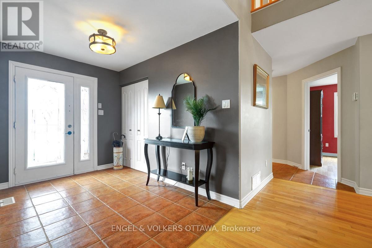 59 FRONTENAC BOULEVARD