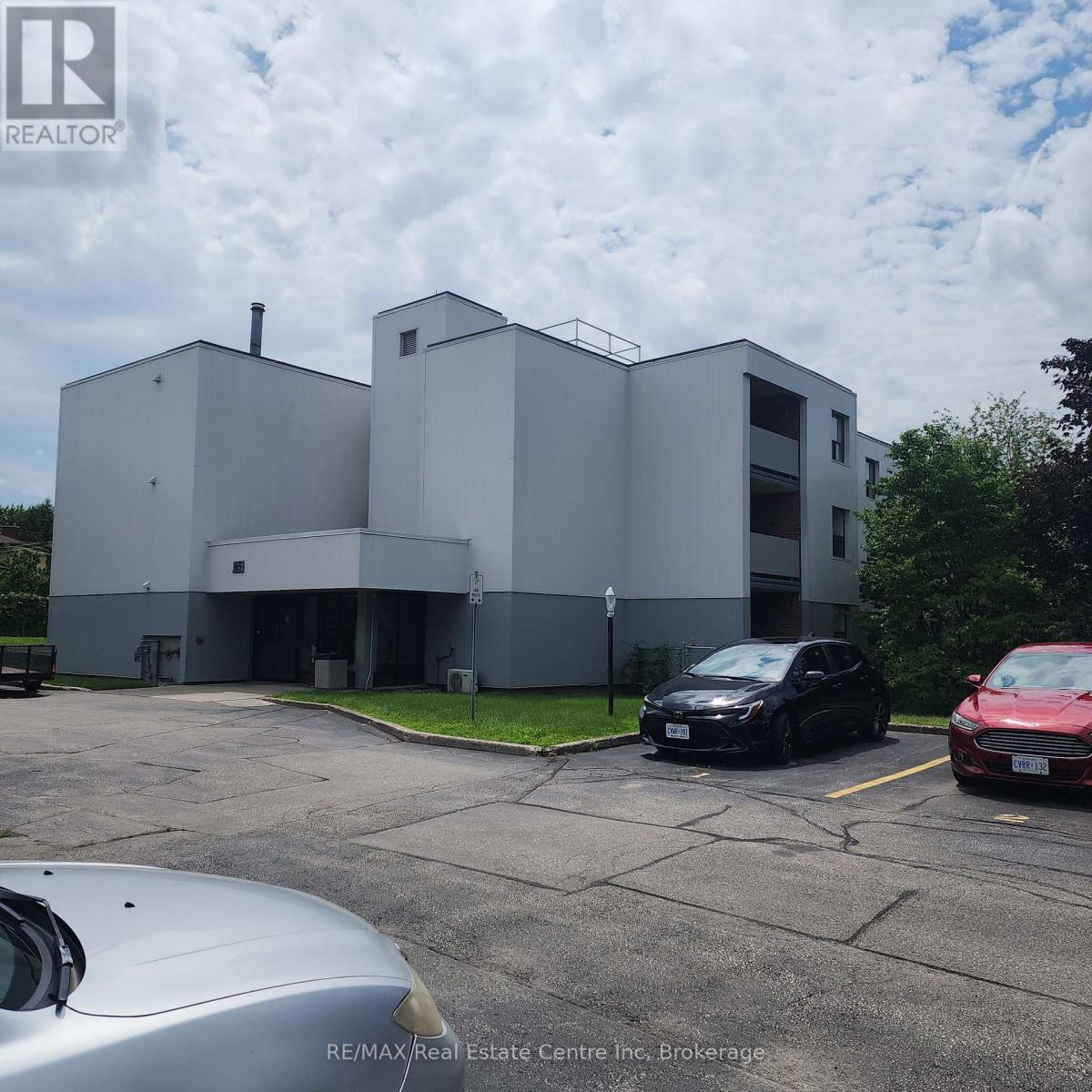 307 - 65 SILVERCREEK PARKWAY N