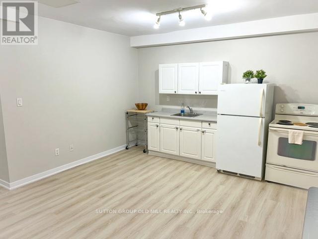 110 - 10 COE HILL DRIVE