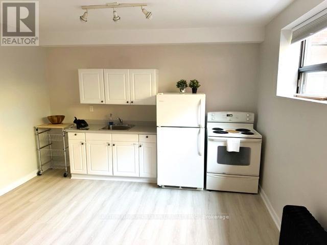 110 - 10 COE HILL DRIVE