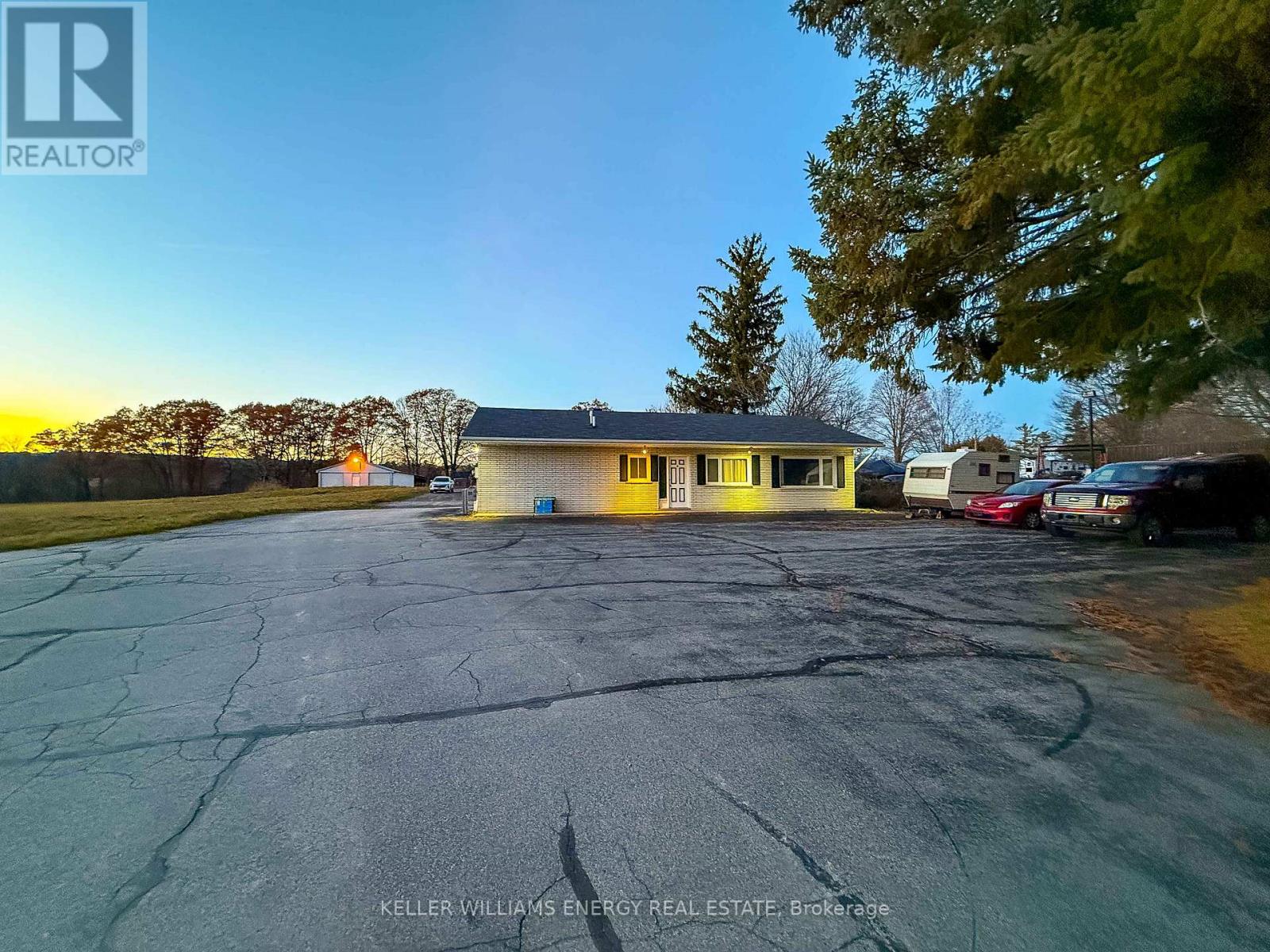 996 COUNTY ROAD 40 ROAD