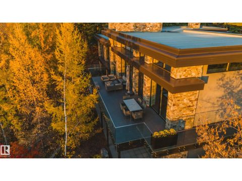 112 WESTBROOK DR NW Edmonton AB T6J2E1