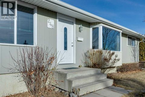 248 Huntcroft Road NE Calgary AB T2K4E2
