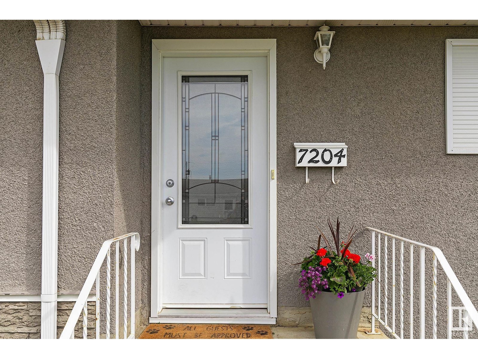 7204 135A AV NW