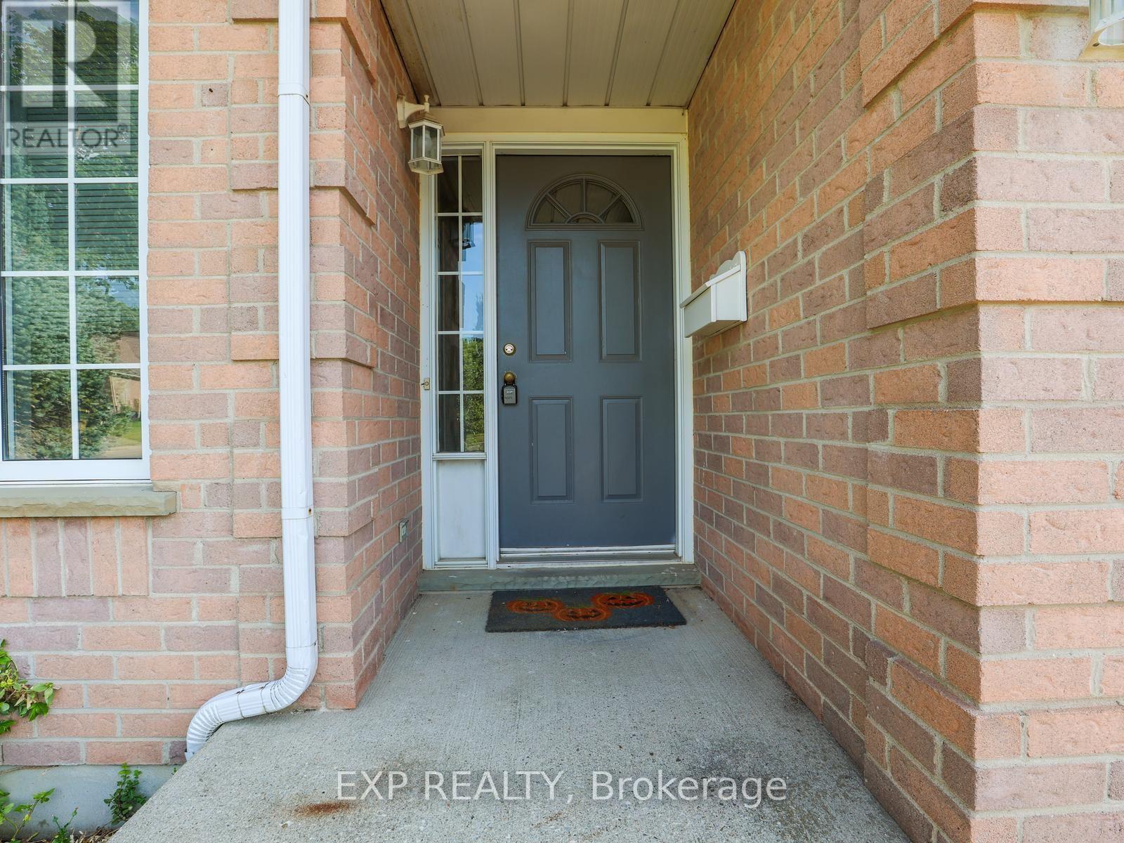 163 DAIMLER DRIVE
