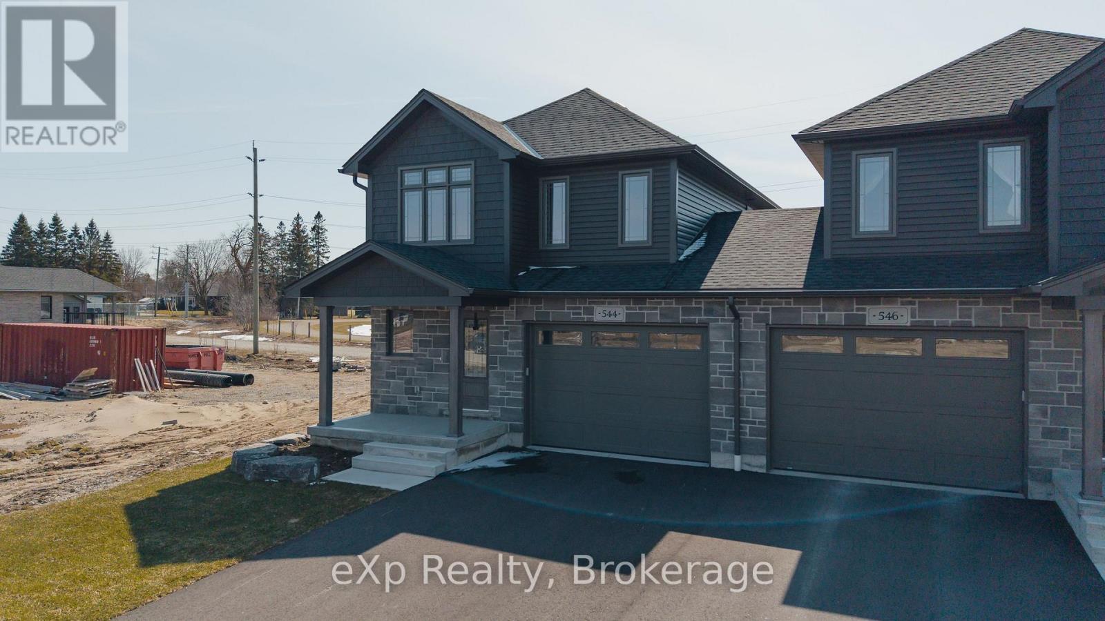 544 NEWFOUNDLAND STREET