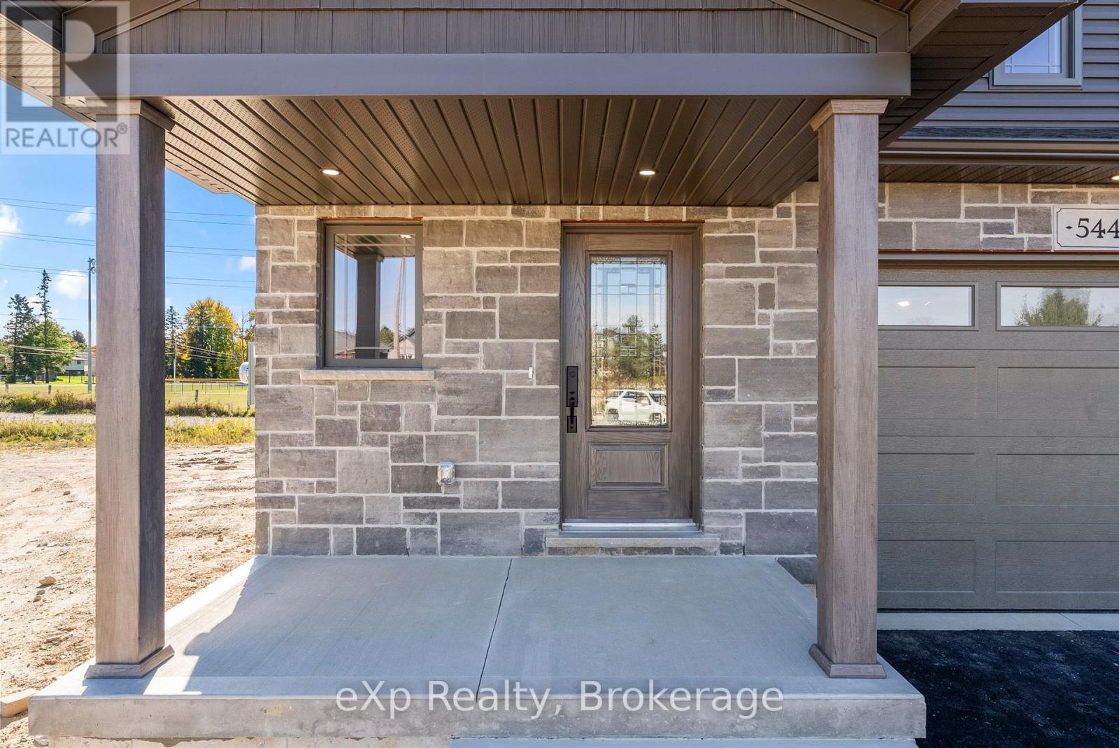 544 NEWFOUNDLAND STREET