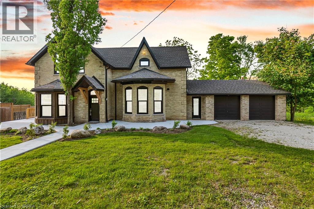 16 HILLCREST Street W