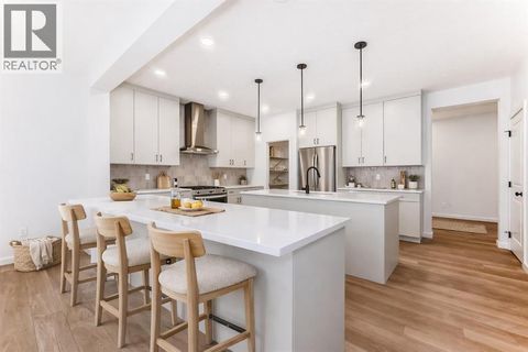 58 Walgrove Bay SE Calgary AB T2X5N9