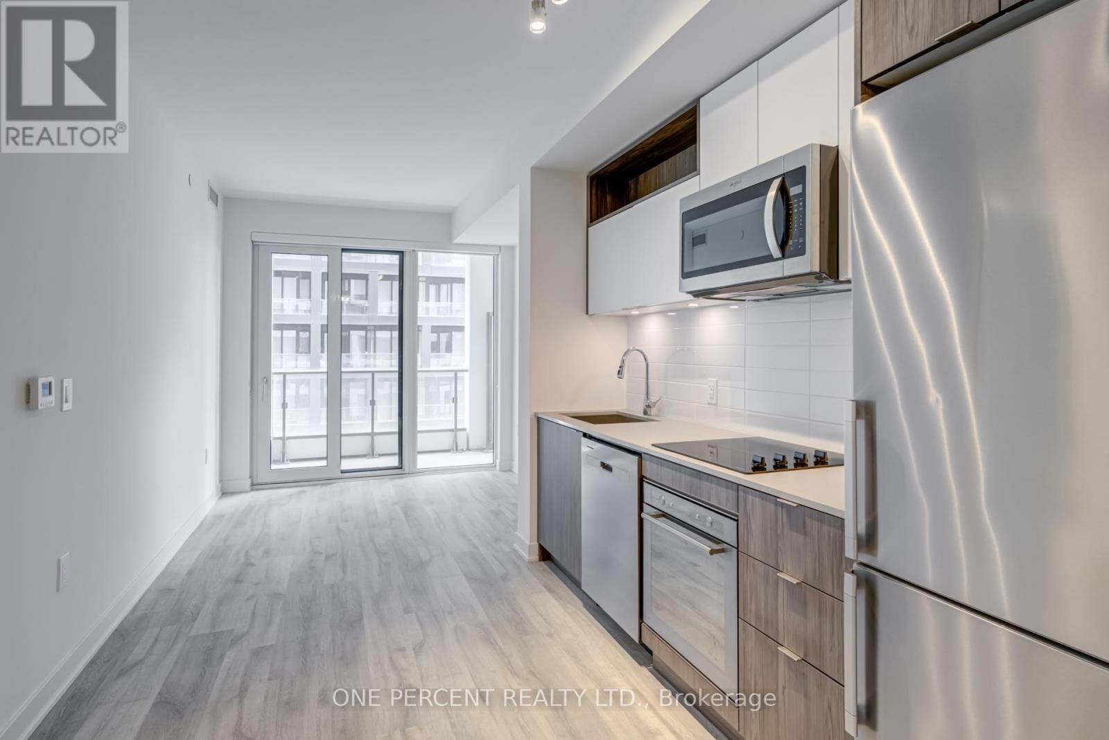 843D - 121 LOWER SHERBOURNE STREET