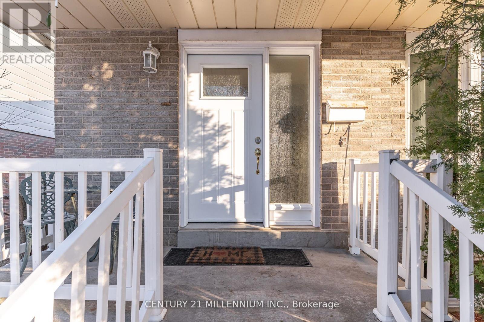 12 PARKEND AVENUE