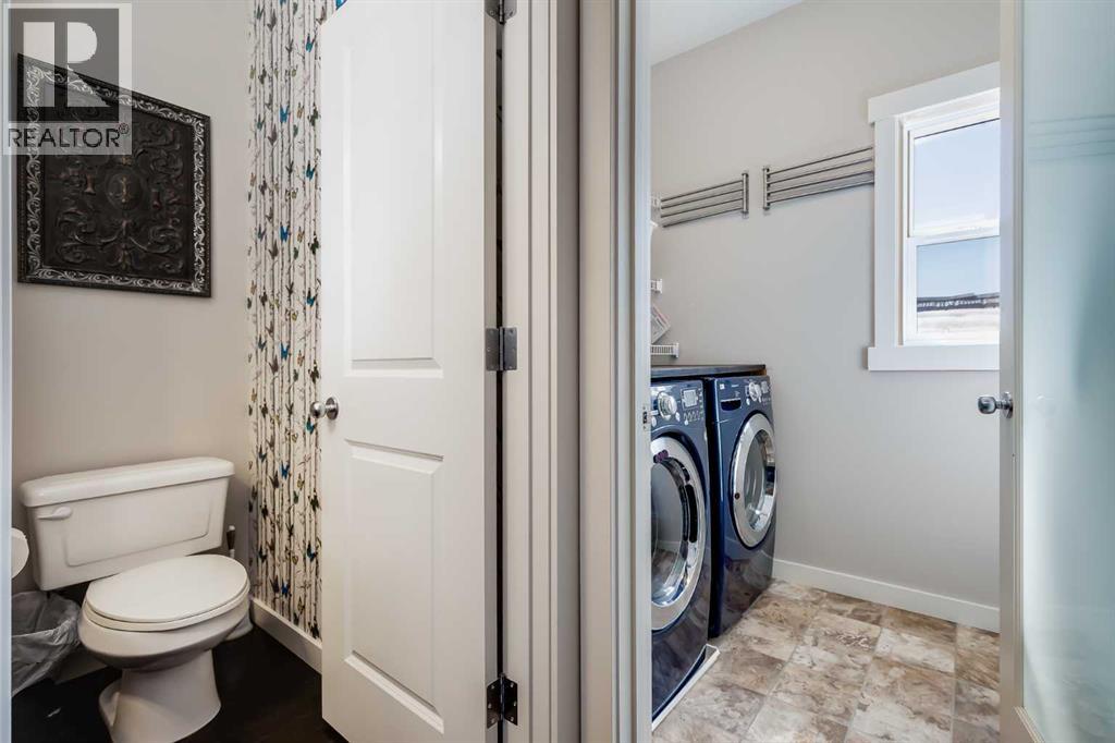 2 Elgin Meadows Green SE