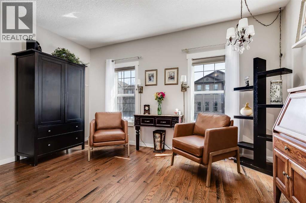 2 Elgin Meadows Green SE