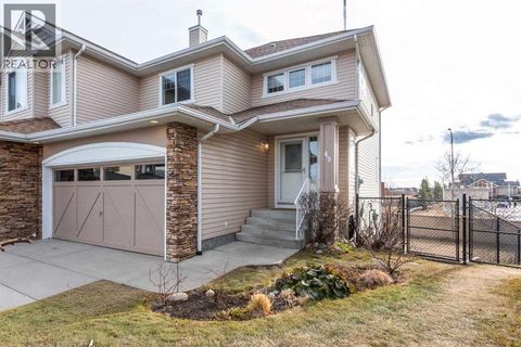 45 Cougarstone Place SW Calgary AB T3H4W8