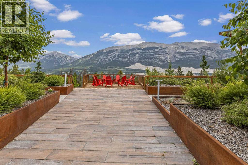 110, 106 Stewart Creek Rise
