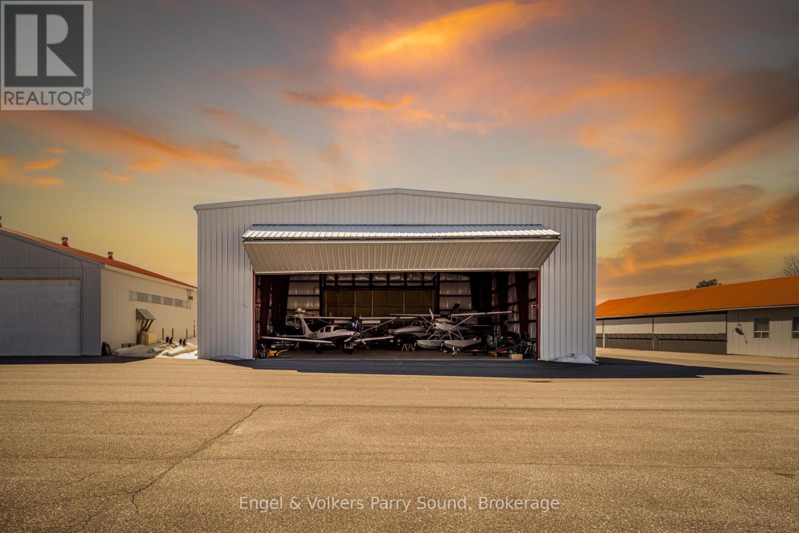 14 HANGAR ROAD