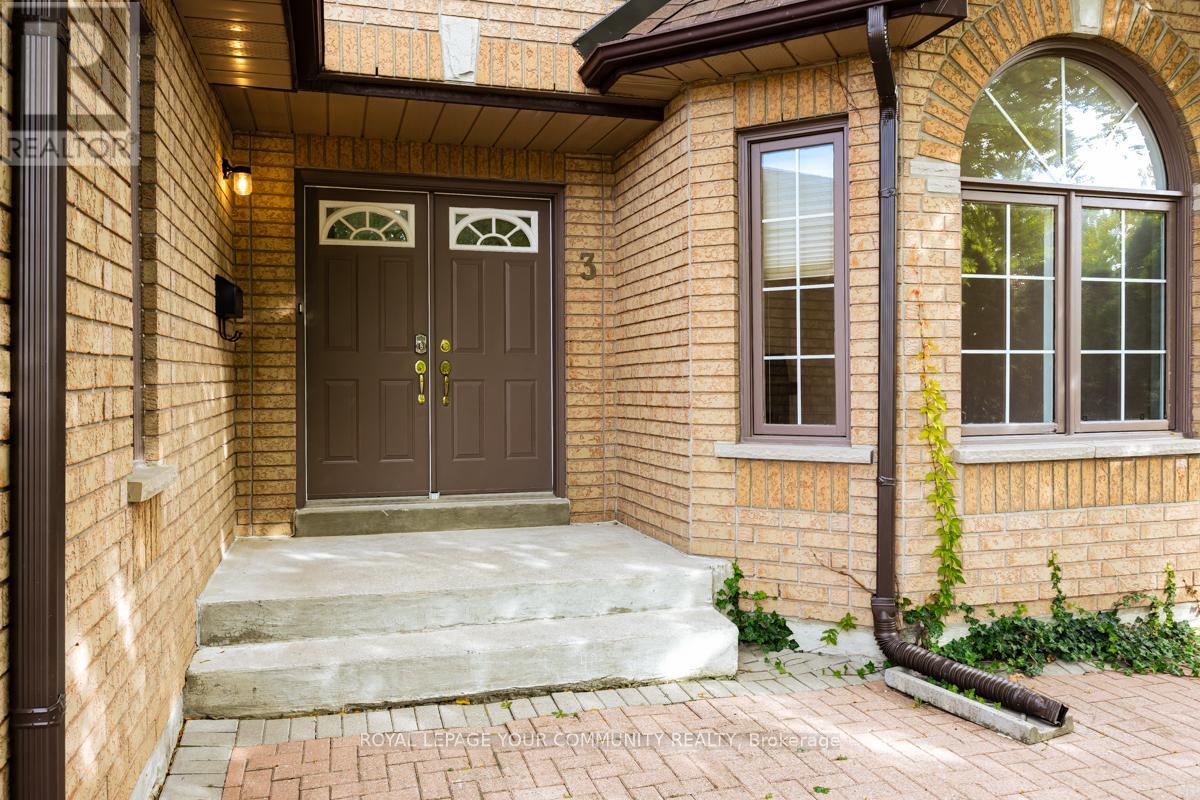 3 CREEKVIEW AVENUE