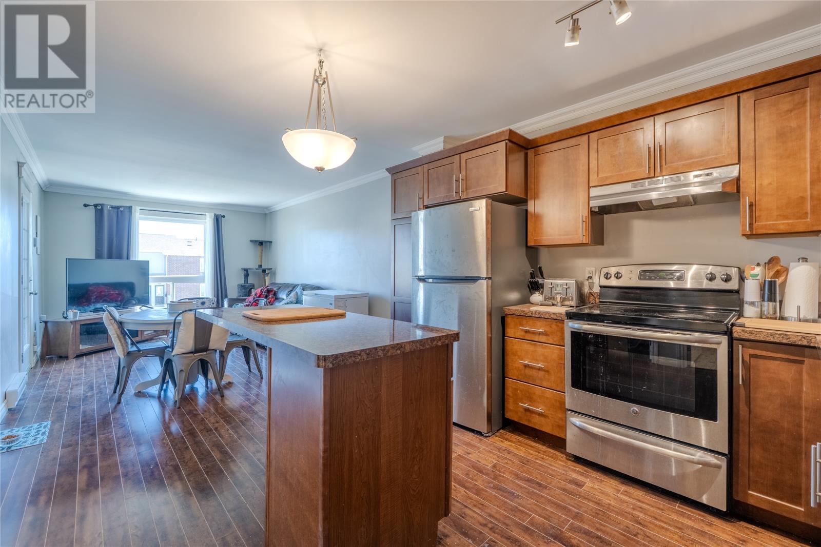68 Pasadena Crescent Unit#210