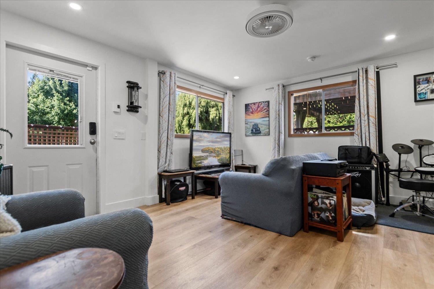 8542 MCCUTCHEON AVENUE|Chilliwack Proper South
