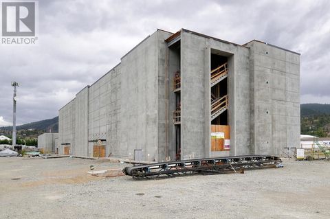 2530 Ross Road West Kelowna BC V1Z1M1