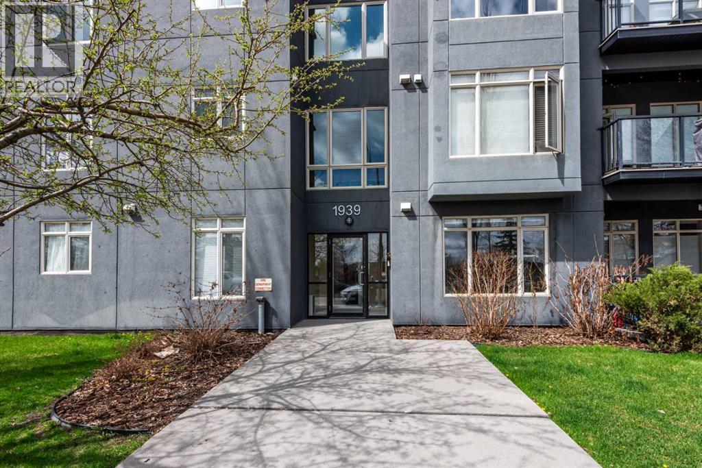 207, 1939 30 Street SW