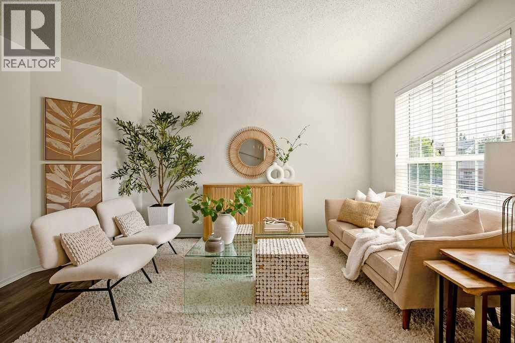 246 Elgin View SE