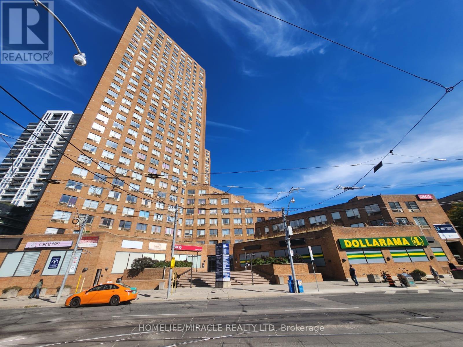 G11 - 2340 DUNDAS STREET W