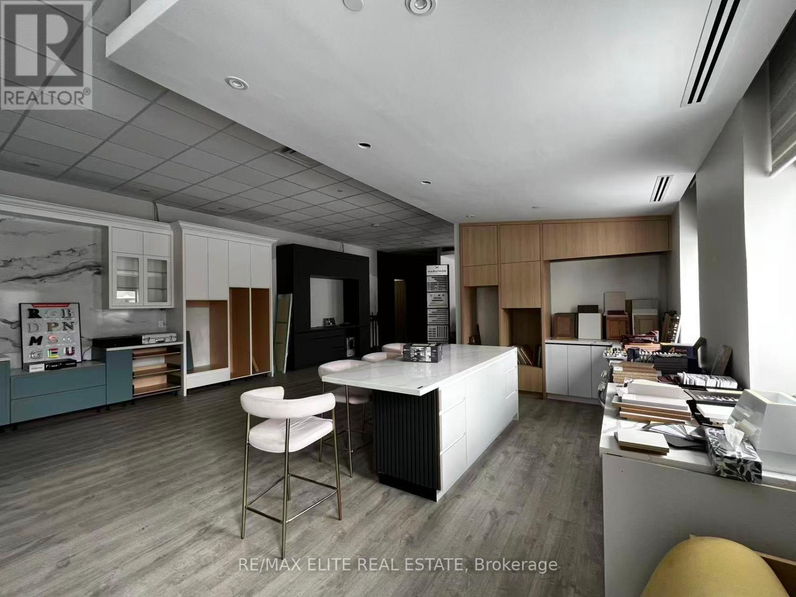 10-11 - 150 FERRIER STREET