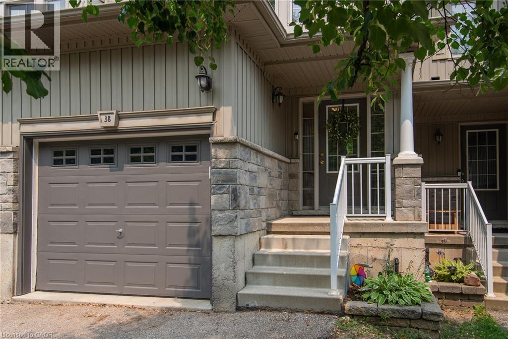 38 DAVID BERGEY Drive