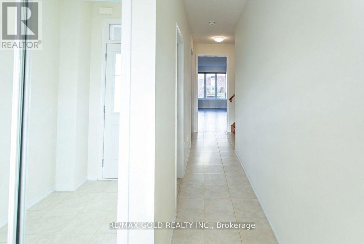 8005 ODELL CRESCENT
