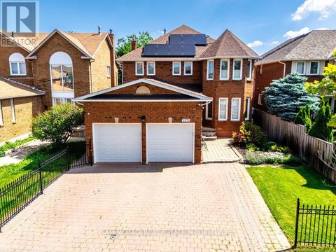 5275 THORNWOOD DRIVE Mississauga (Hurontario) ON L4Z3J3