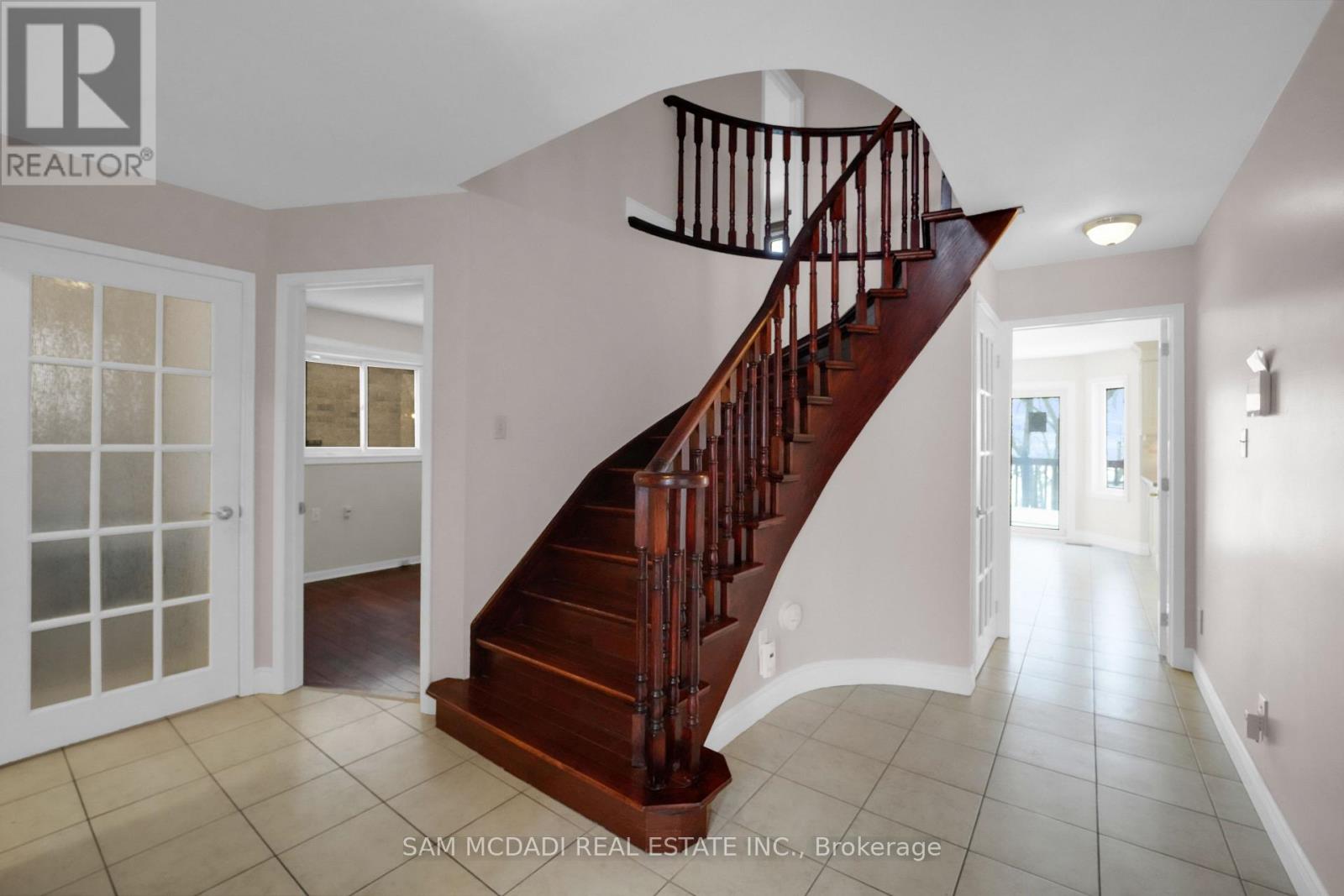 5275 THORNWOOD DRIVE