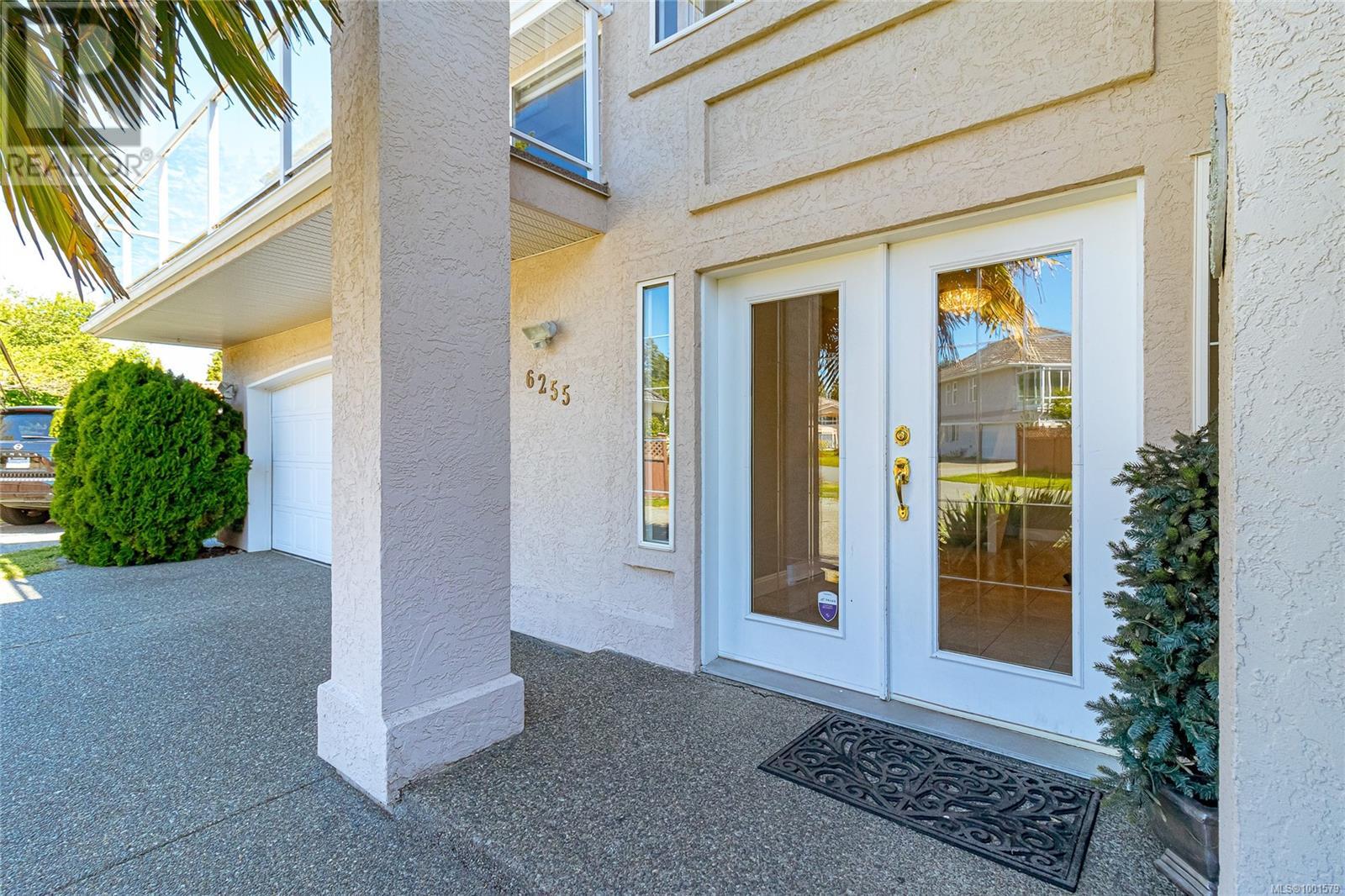 6255 Karen Crt