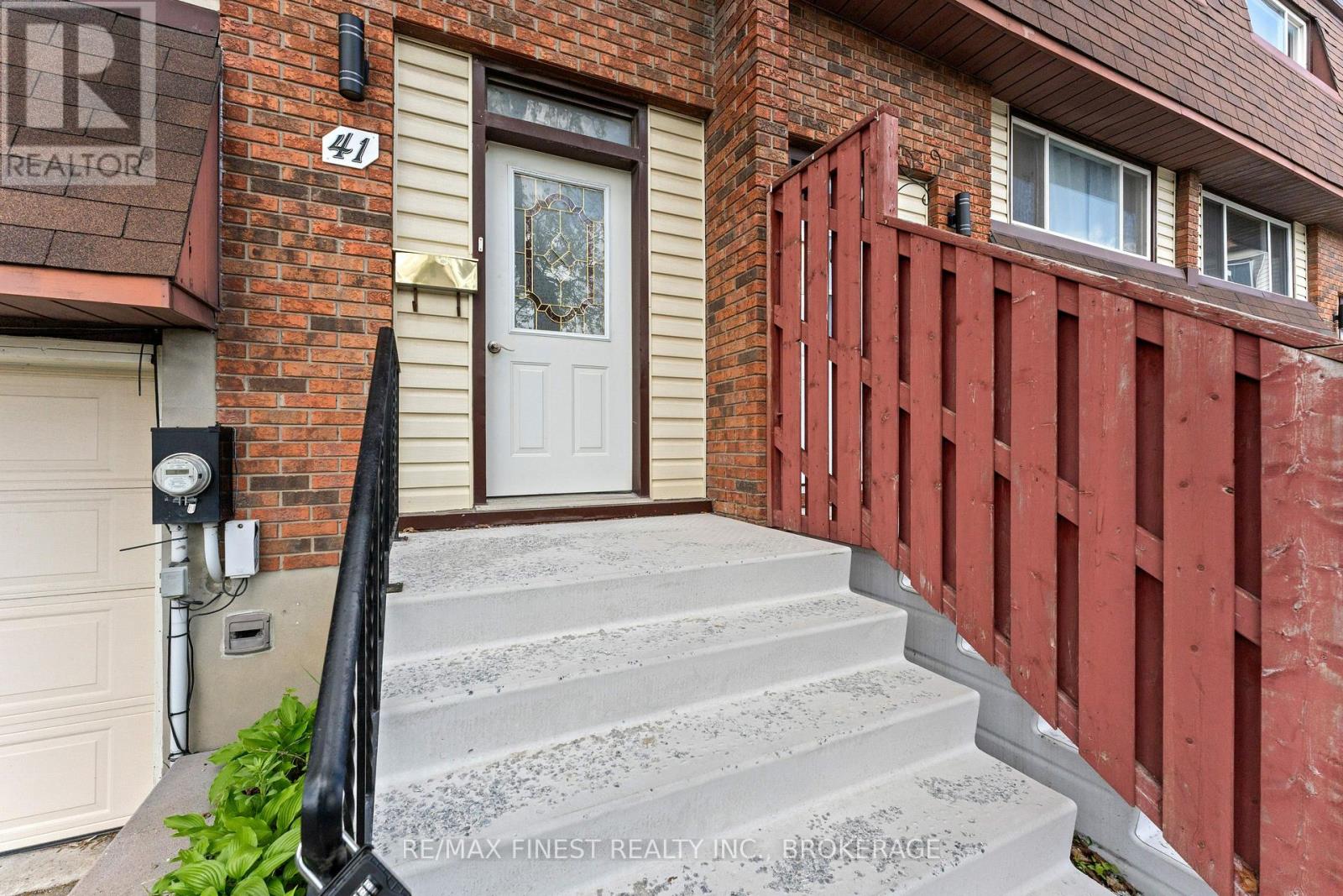 41 MEADOW LANE